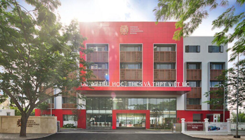 Trường THCS Việt Úc