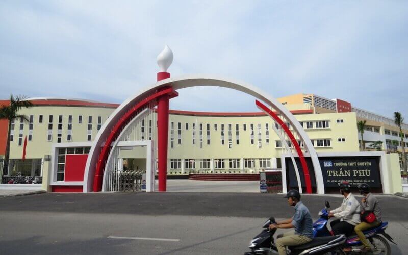 Trường trung học phổ thông Chuyên Trần Phú