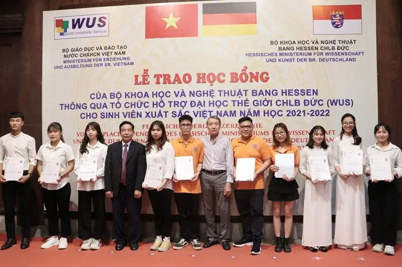 Lễ trao học bổng tại trường Đại học Nội vụ Hà Nội